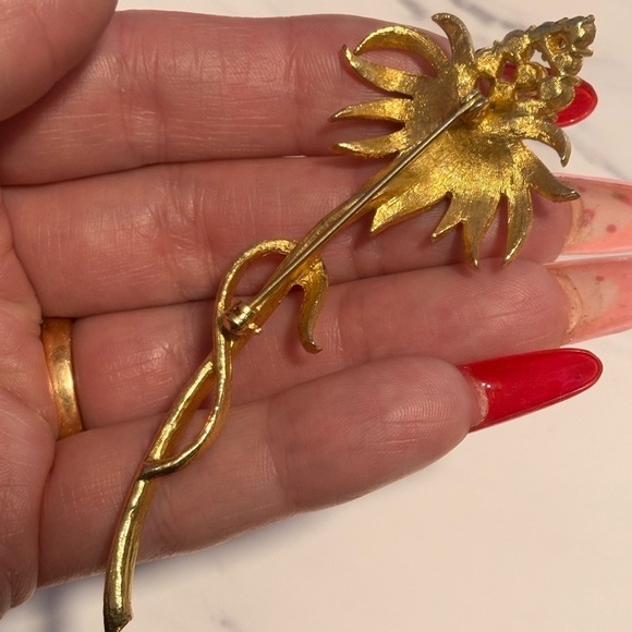 Very Vintage gold tone pearl and ab rhinestone crystal brooch - Picture 6 of 9